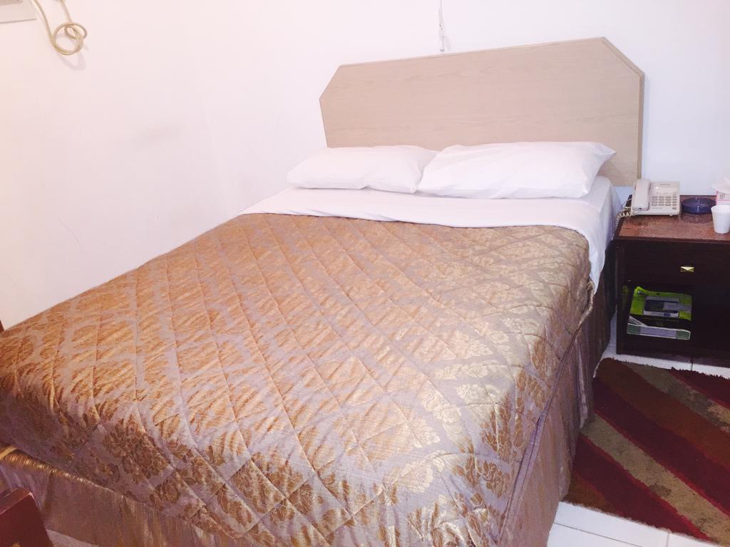 דובאי Gold Plaza Guest House מראה חיצוני תמונה